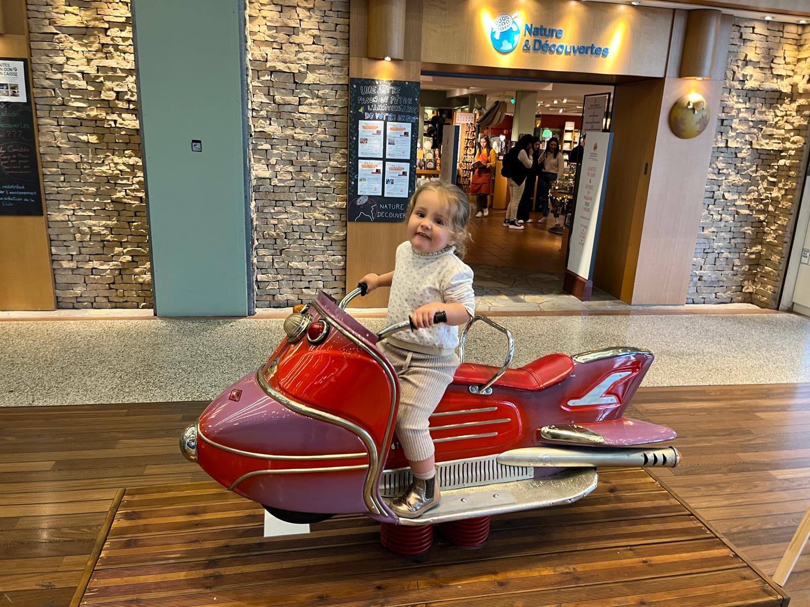 "Red Autopède Scooter" Carousel – 2-seater – 1950s vintage style